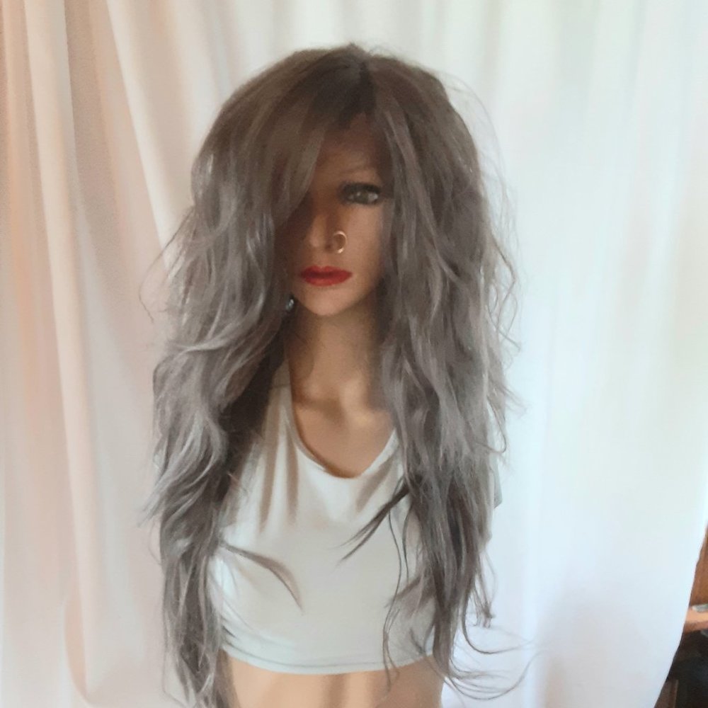EMO gray Wig gothic, lace front wig styled - Picture 4 of 8